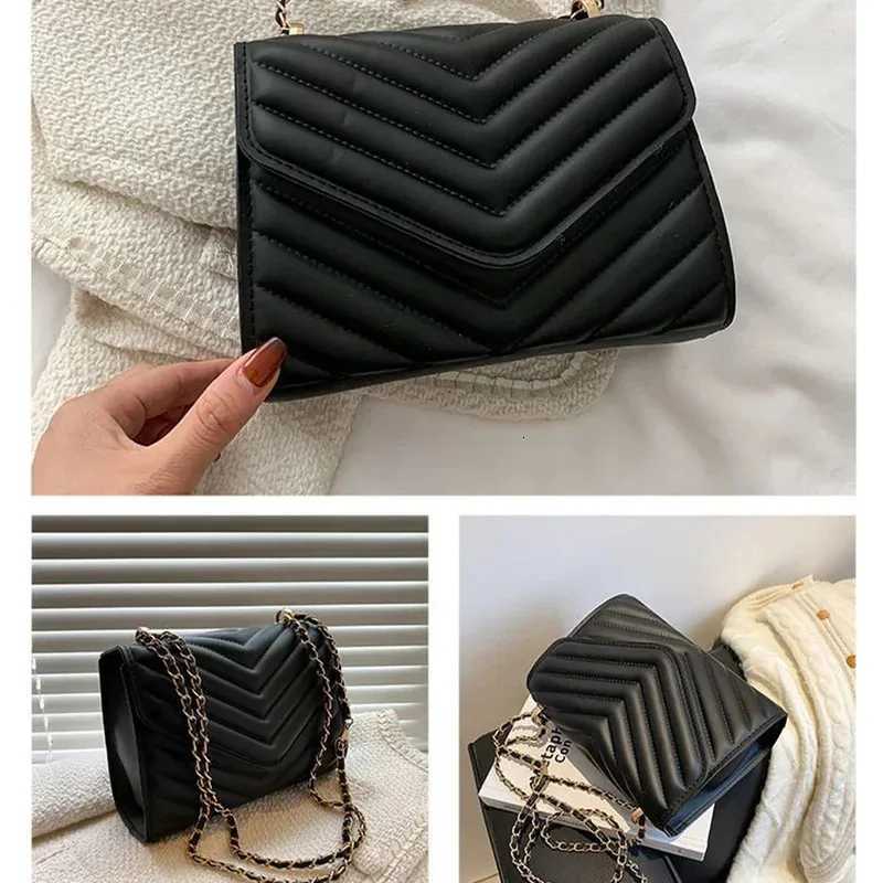 Womens fashionable single shoulder crossbody bag small square bag simple womens chain crossbody bag Y250719
