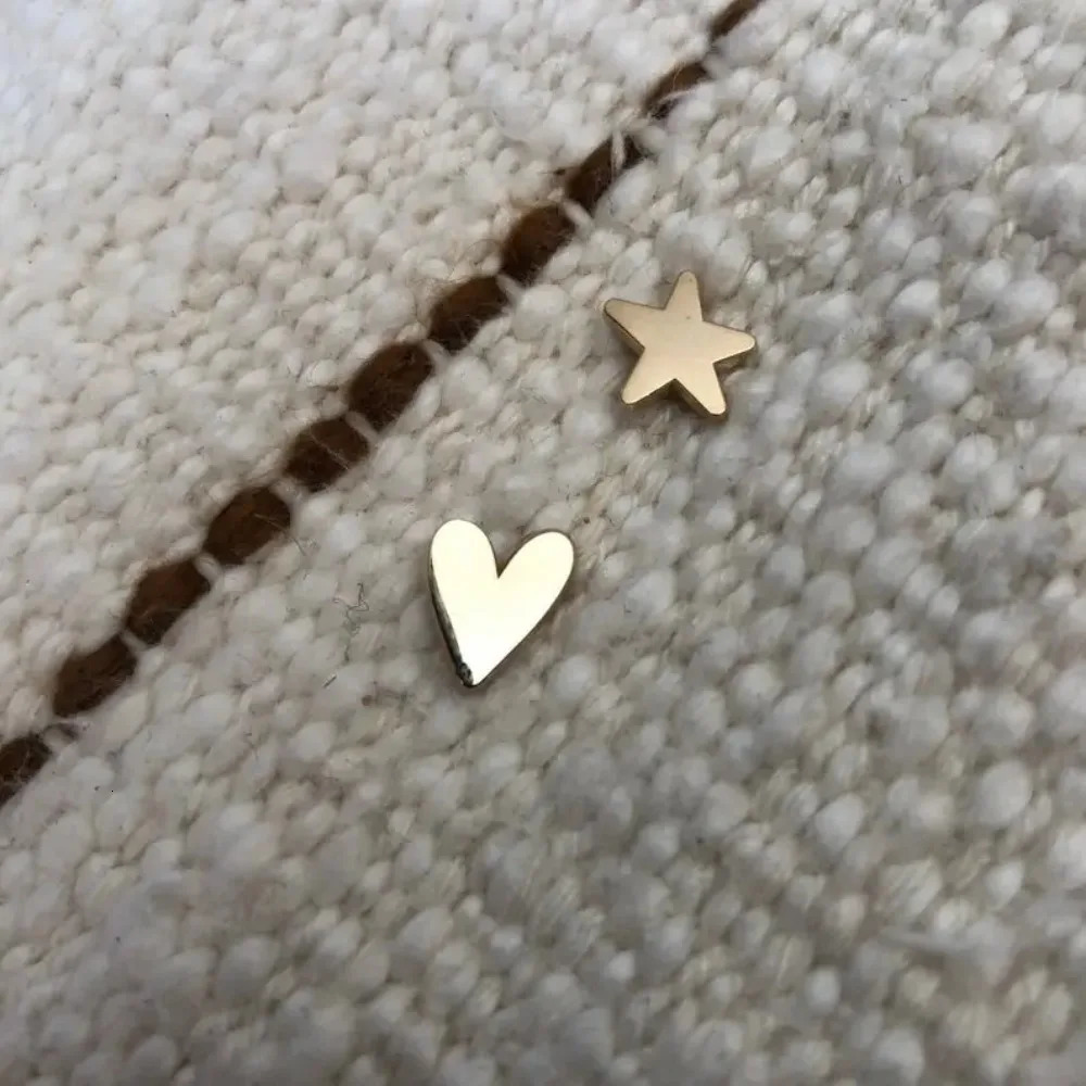 Tiny Gold Plated Heart Enamel Pin Gold Plated Wedding Love Badge Brooche Small 250715