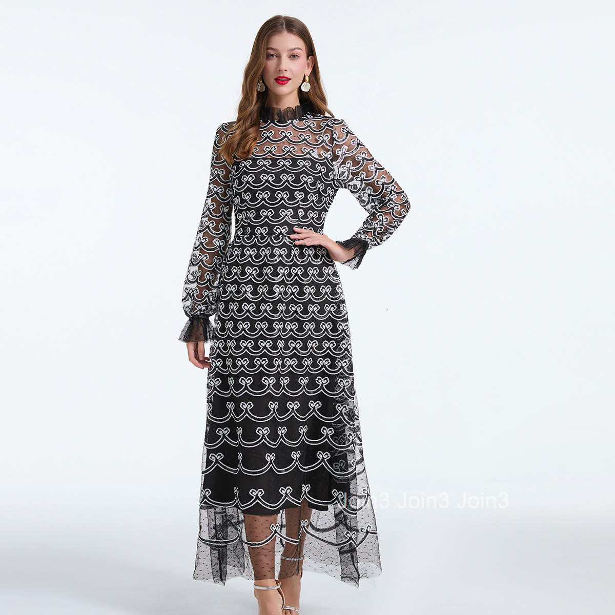 652 Autumn New Womens Clothing Style Embroidered Bead Long Sleeve High Waist Dress Long Skirt