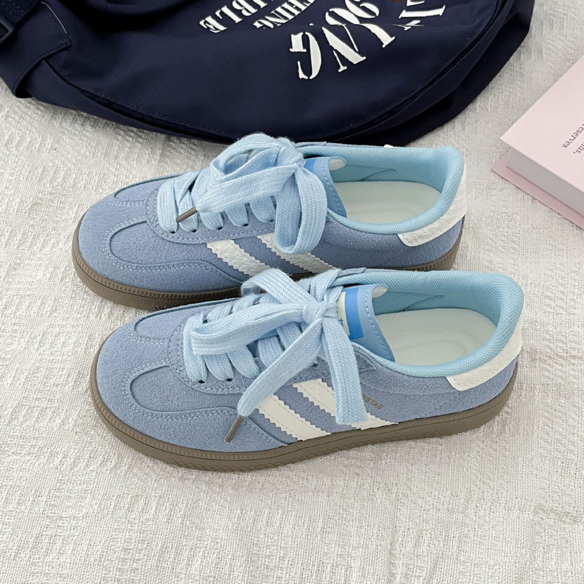 trendy shoes fashion sneaker Sports leisure board shoes for women small white shoes for female students Hong Kong style retro German training shoes ho