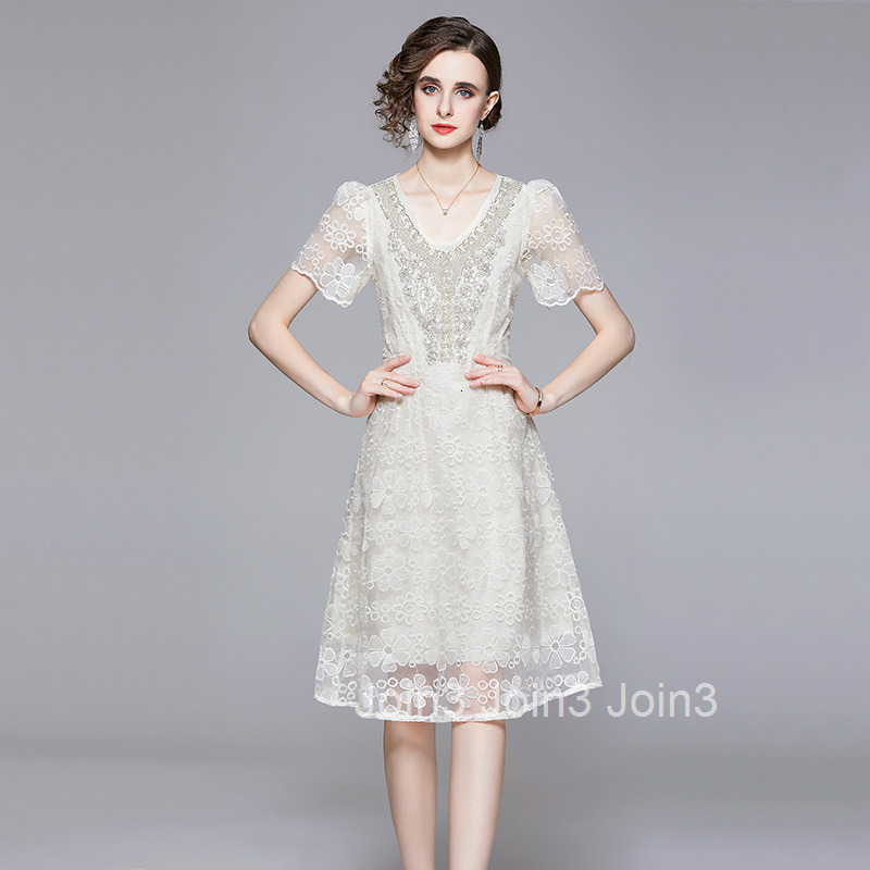 5512 Summer New Womens V-neck Puff Sleeve Beaded Flower Embroidered Mid-length Elegant Dress