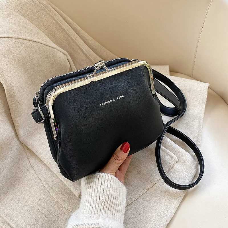 Fashion Spring summer Shoulder Bag Female PU Leather Crossbody Bags Simple Solir Color Clip Messenger bag Lady Handbag Purse sac Y250719