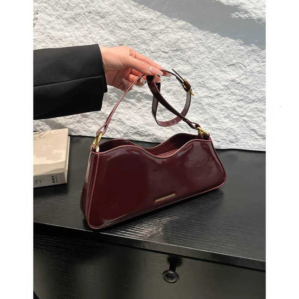 Women Shoulder Bags Fashion Glossy Patent Leather Burgundy Underarm Bag Crossbody French Designer Lady Commuting Handbags 2025 R250719