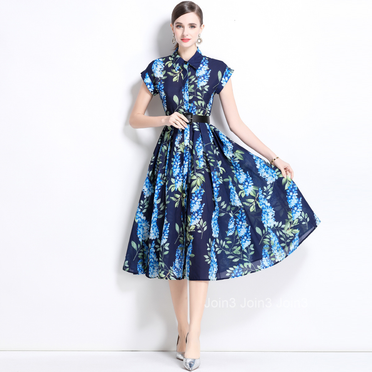 1686 Spring/Summer New Womens Style Printed Collar Short sleeved Medium length Dress (with Belt)