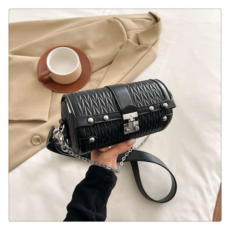 Fashion Versatile Crossbody Chain Women's Tote Shopping Essential Ladies Bag 2025 Trend