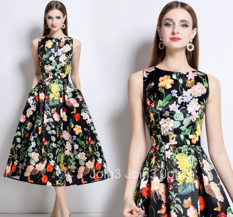 6507 Sleeveless High Waist Dress with Three-Dimensional Tailoring and Waist-Cinching Design
