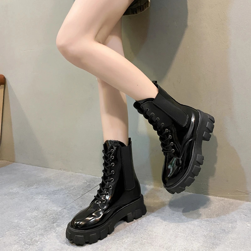 2025 Fashion Thick Sole Thick Heel Womens Boots Large Size Womens Shoes Black Platform Sole Small Short Boots 250714