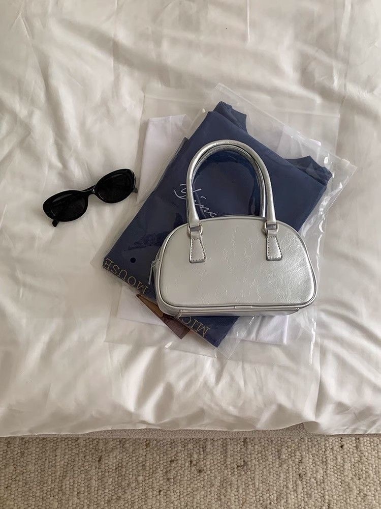 Summer new women's crossbody bag new solid color women's armpit bag handheld small square bag lightweight luxury women's shoulder women