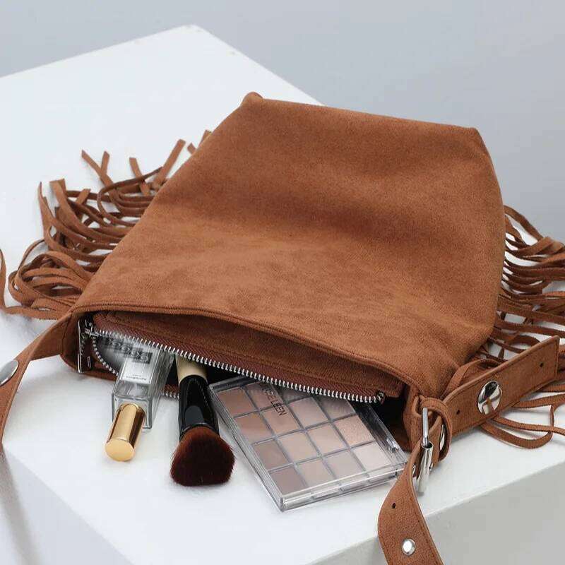 Vintage Faux Suede Messenger Bags For Women Designer Handbag Purses 2025 New In Rivet Trim Tassel Small Underarm Shoulder