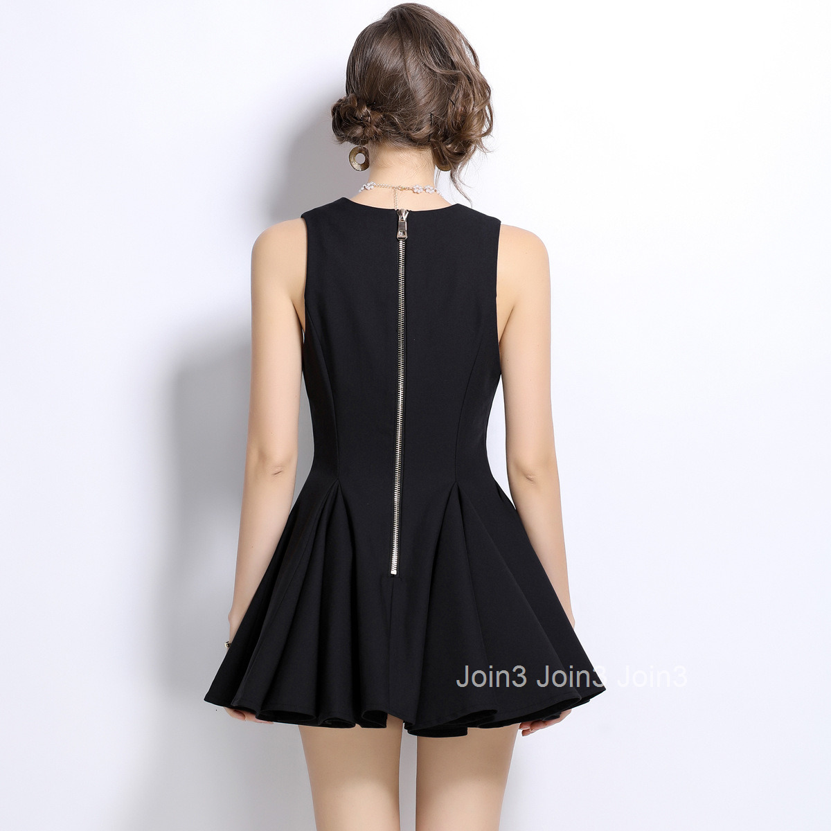 6994 summer new womens black V-neck sleeveless dress with double breasted buttons and waist cinched pleated short skirt