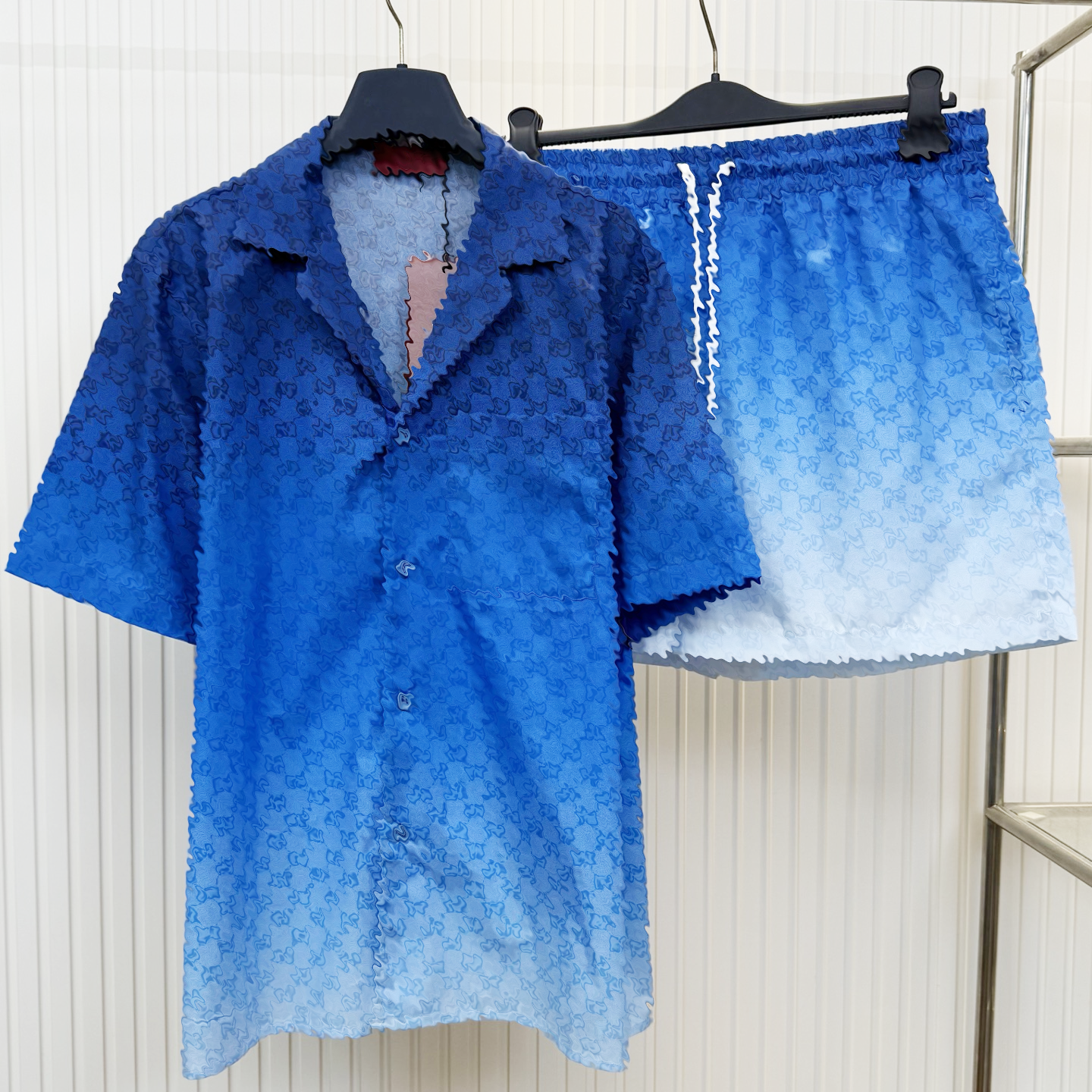 2025 high-quality men's designer shirts and shorts summer silk material cardigan short sleeved shirt Asian size M-3XL