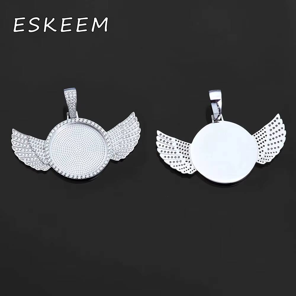 Personalized Custom Jewelry Vvs Moissanite Photo Pendant 925 Silver Angel Wing Design Circular Picture Memory Pendant Gifts