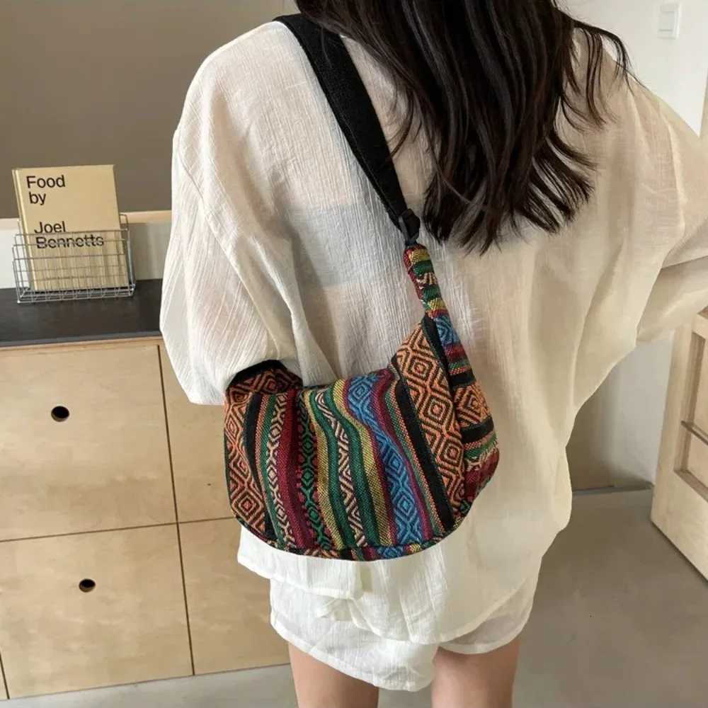 Canvas Tribal Style Shoulder Bag Striped Pattern Zipper Closure Crossbody Bag Large Capacity Canvas Messenger bag Women Y250719