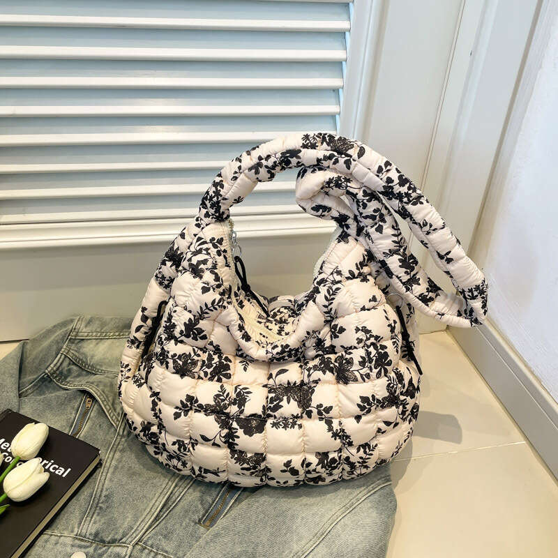 Cloud New Style Wrinkled Bubble Dumpling Quilted Single Shoulder Tote for Women Large Capacity Crossbody Bag