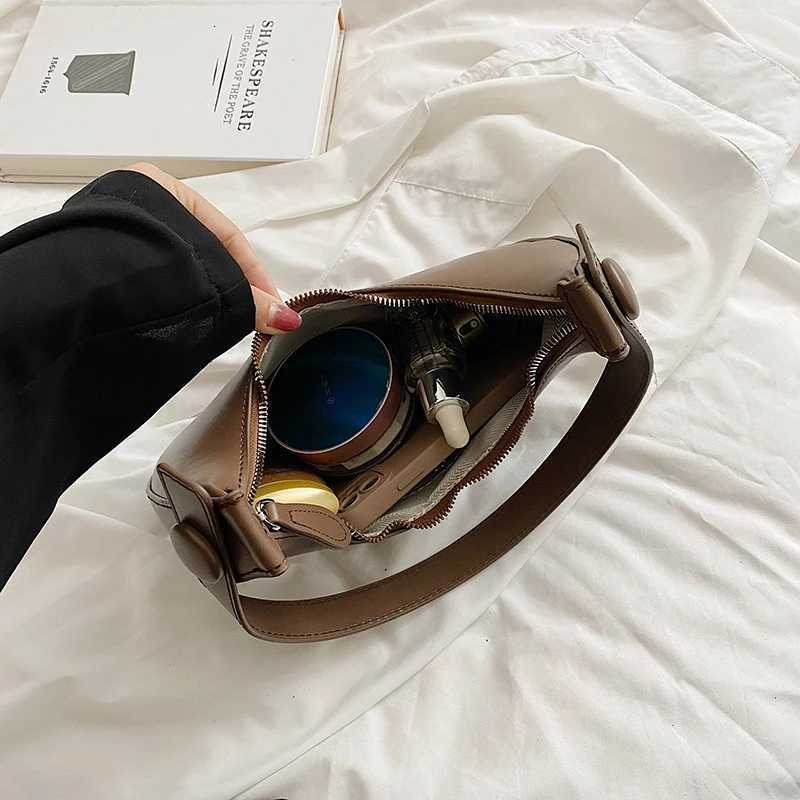 2022 Fashion Armpit Bags for Women Cute Half Crescent Bag Leather PU Purses and Handbags Designer Shoulder Bag Small Hand Bag Y250719