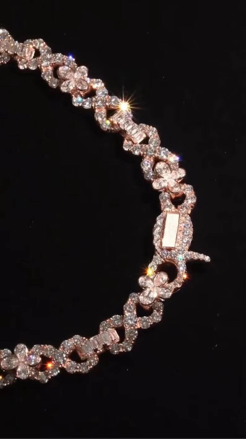 Exclusively 14kt White Gold Link Chain and Pendant with Dazzling Moissanite Diamonds Elevate Your Fashion Style