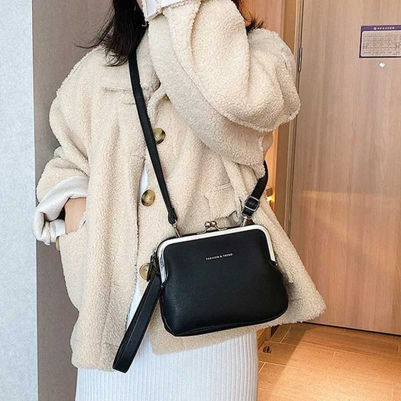 Fashion Spring summer Shoulder Bag Female PU Leather Crossbody Bags Simple Solir Color Clip Messenger bag Lady Handbag Purse sac Y250719
