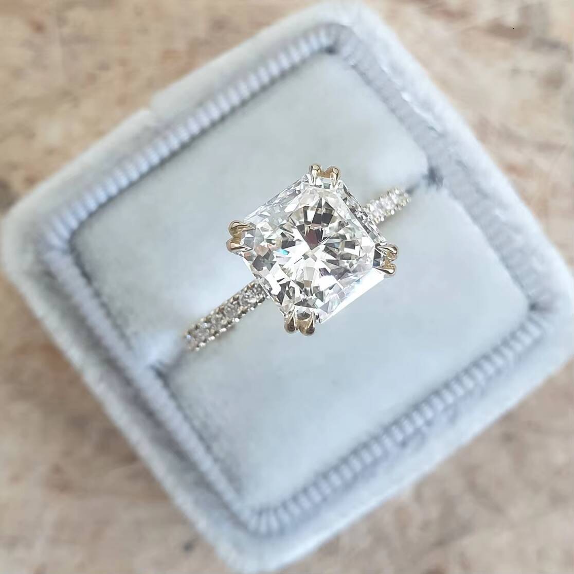 Custom Trending Bling Luxury Radiant Gold Side Stones Diamond Women Ladies Eternity Wedding 925 Sterling Silver Jewelry Rings