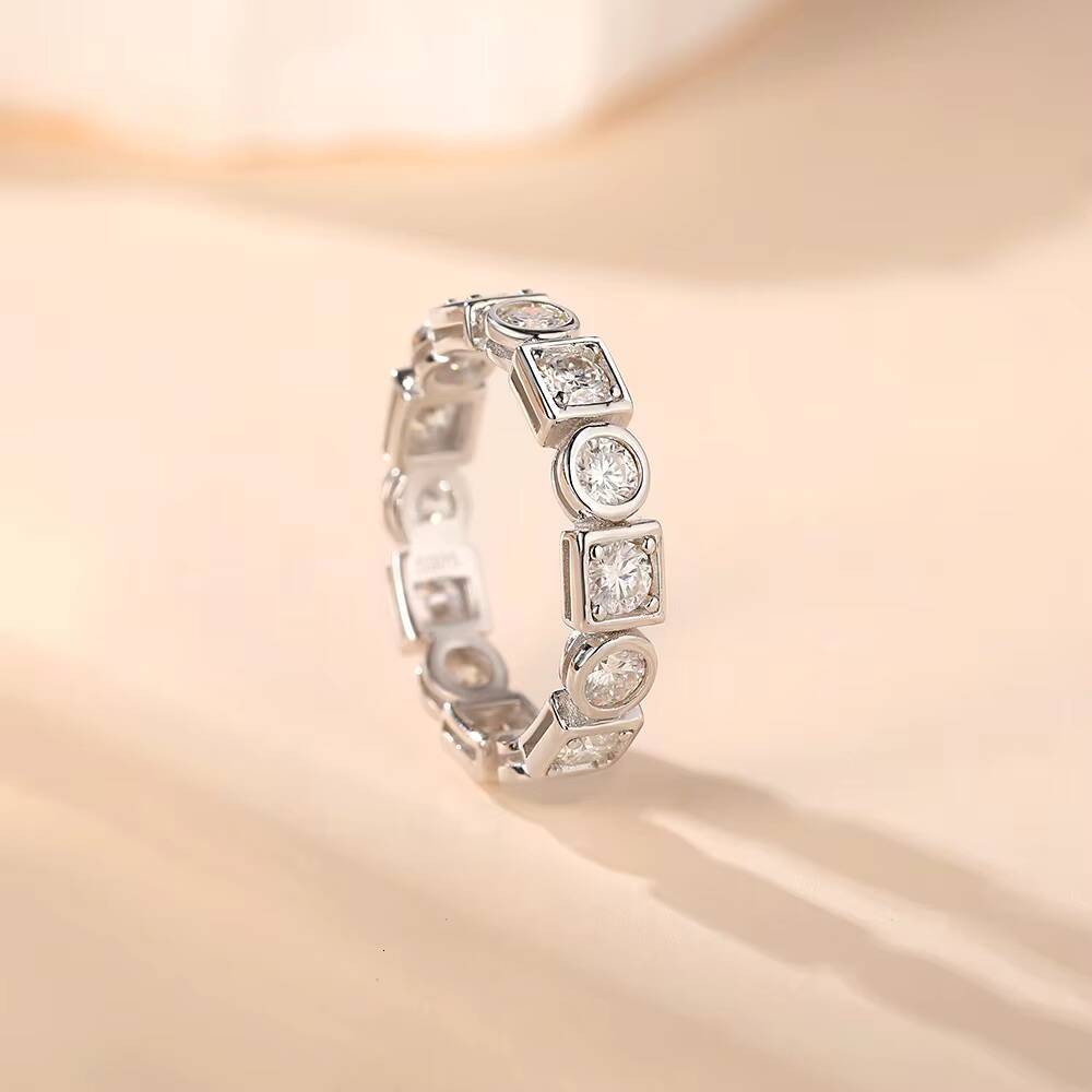 925 Sterling Silver Round Full Moissanite Ring Fully Set with the Entire Ring Ring Factory Direct Sale