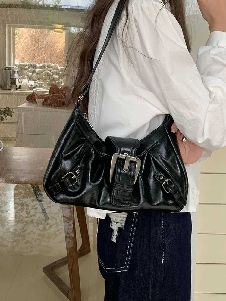 2025 new vintage motorcycle bag fashionable womens daily commuting bag shoulder bag armpit bag womens bag Y250719