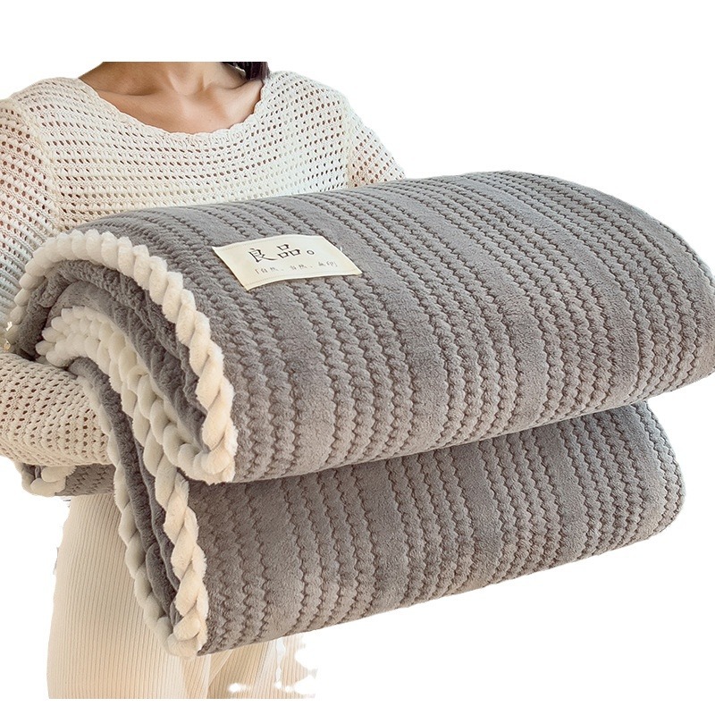 Designer Blanket Jacquard Fleece Platinum Multifunctional Blanket Hemming Fleece Blanket Office Nap Blanket