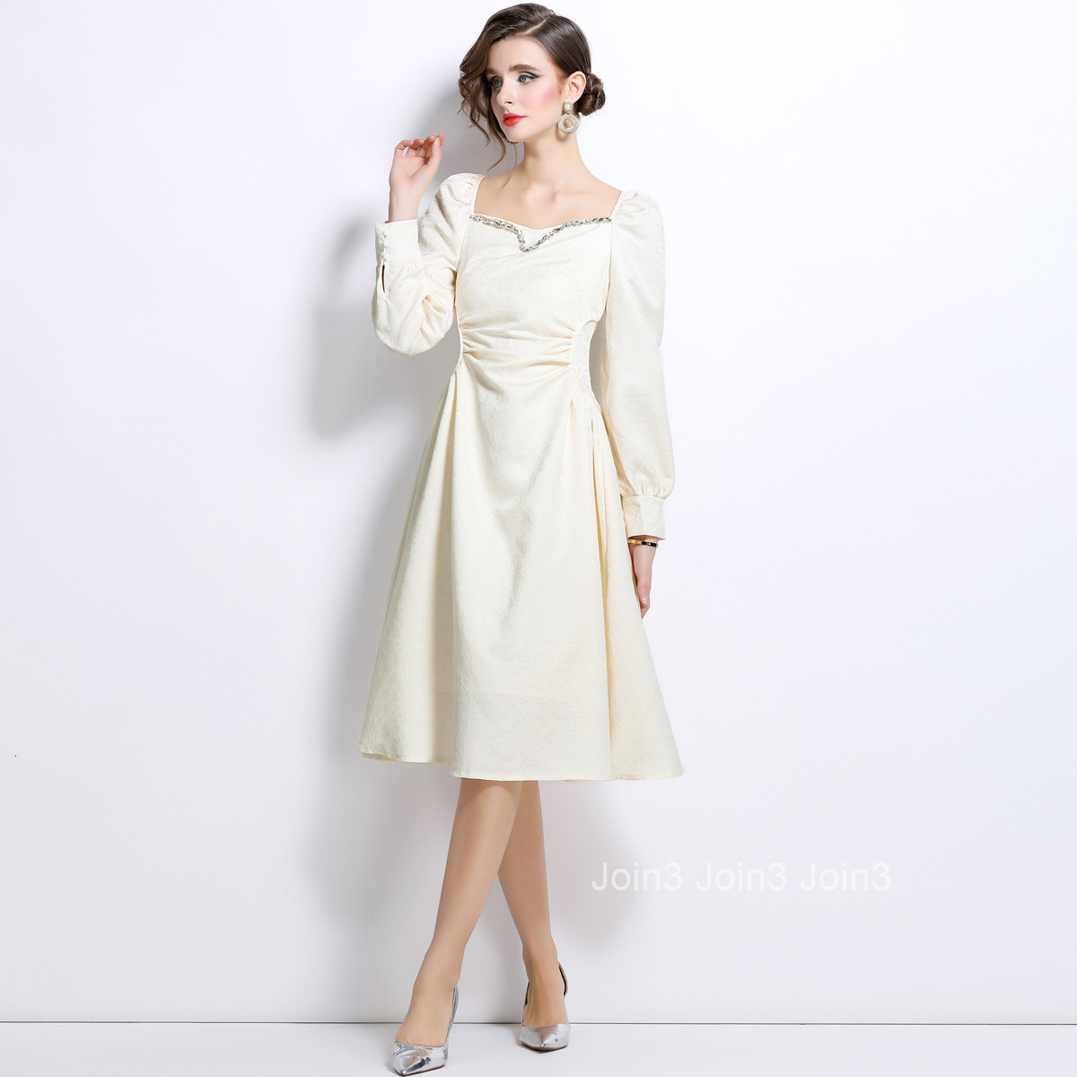 6895 Autumn New Womens Jacquard Nail Diamond Rice White Bubble Sleeve Dress with Mid length Waist