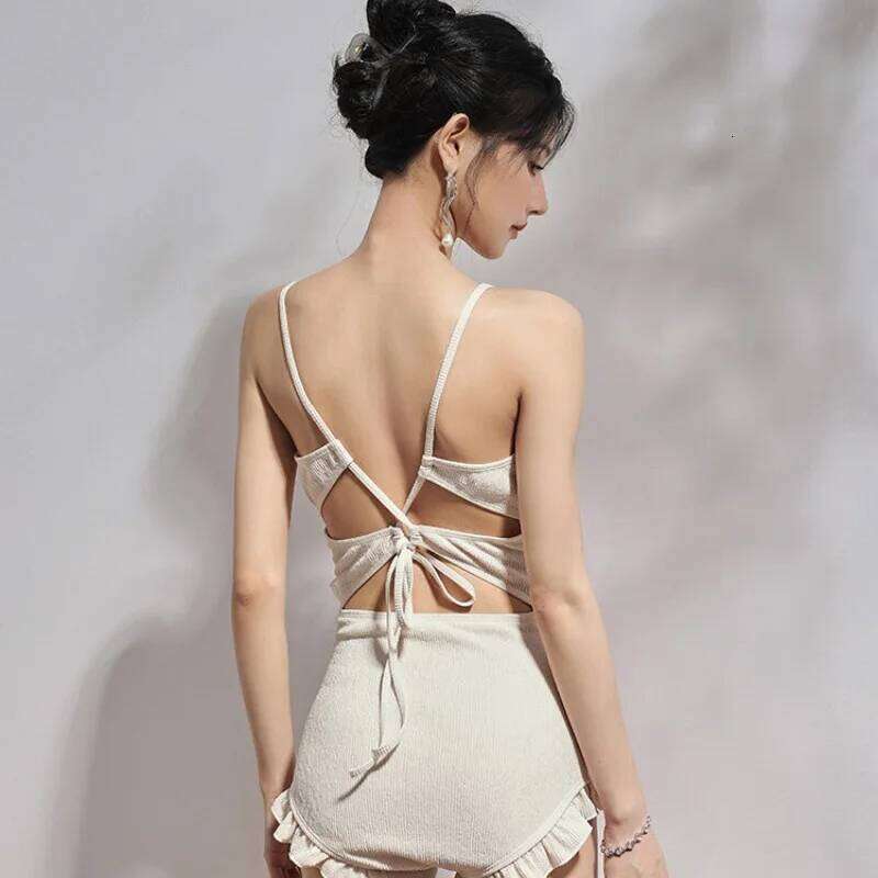 2025 New One-piece Flat Corner Conservative Slim and Cover Their Belly Sexy Lace Korean Fairy Swimsuit Women