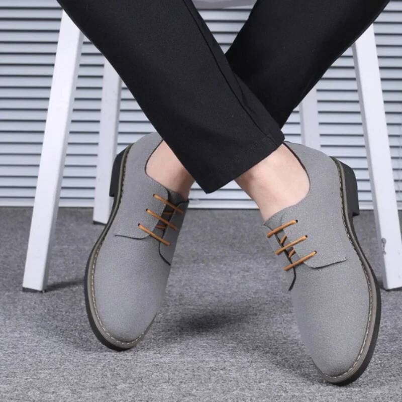 Summer Mens Dress Suede Man Oxford Shoes Large Sizes Flats Classic Men Sneakers Comfortable 2025 New Zapatillas De Deporte