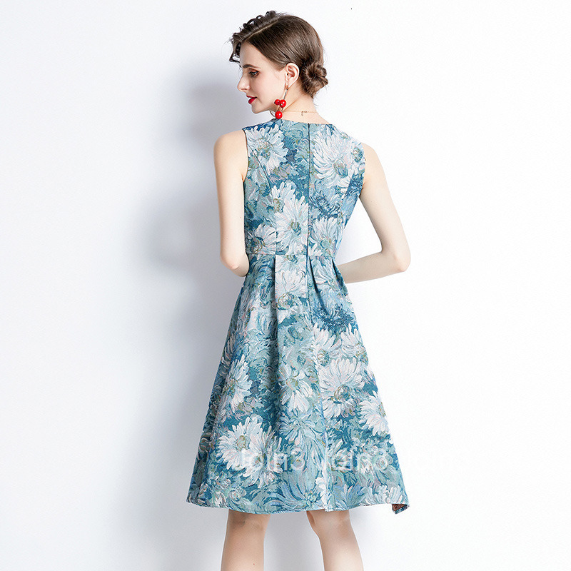 6533 spring and summer new womens temperament round neck sleeveless Jacquard Dress slim fit large swing A-line skirt