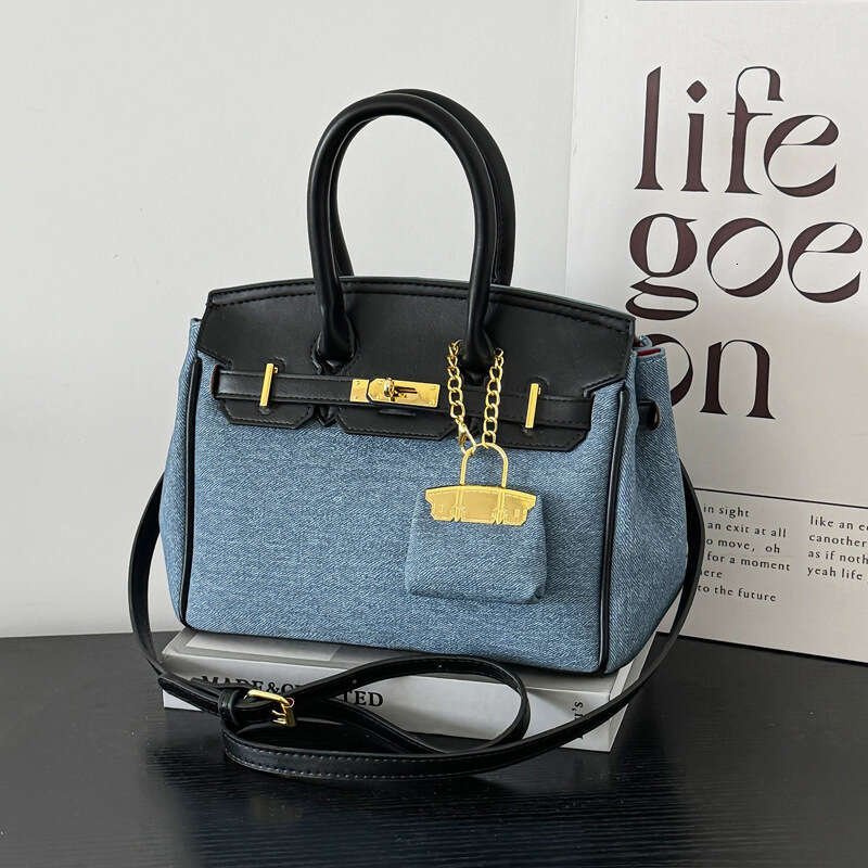 Women Handbag Large Capacity 2025 New Fashion Handheld Shoulder Crossbody Bag