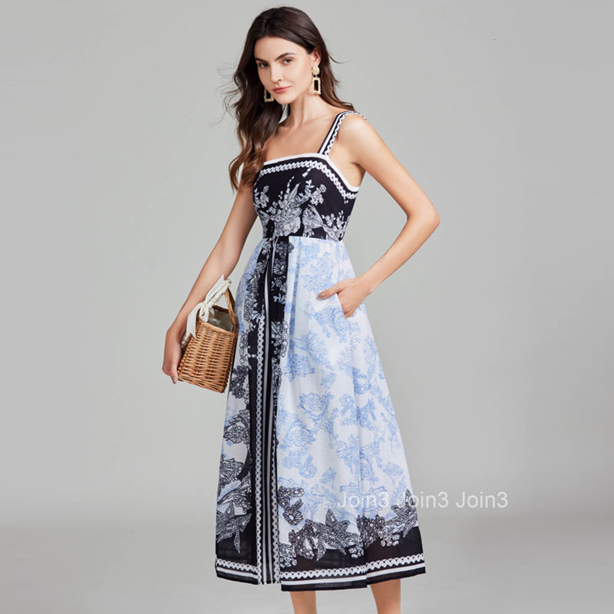 670 Summer New Womens Style Printed Sexy Strap Long A-line Large Swing Dress