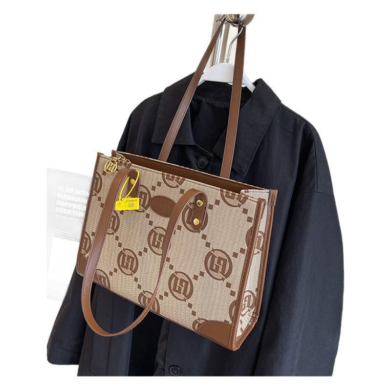 Luxury Brand Designer Bag Autumn Winter New Women's Bag Tote Bag Large Capacity Fashion Versatile Letter Shoulder Bag Handbag High-End Commuting