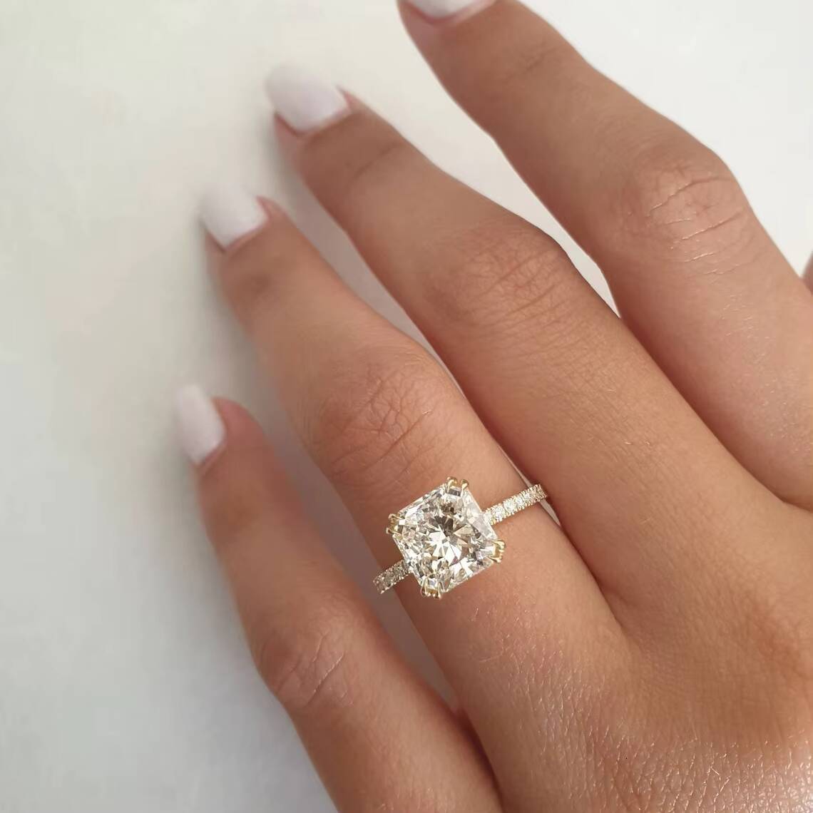 Custom Trending Bling Luxury Radiant Gold Side Stones Diamond Women Ladies Eternity Wedding 925 Sterling Silver Jewelry Rings