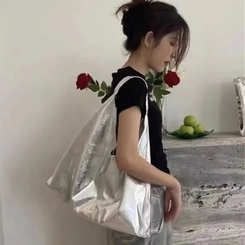 High-Capacity Tote Bag Korean Fashion Soft PU Patchwork Black Silver Shoulder Bag er Purses and Handbags 250717