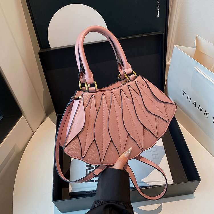 2025 Summer New High-Quality Textured Patchwork Shell Handbag Stylish Versatile Shoulder Crossbody Bag