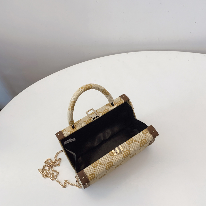 Luxury Brand Designer Bag Beibei Shangpin 2025 New High-End Fashion Rivet Box Bag Handbag Shoulder Crossbody Women's Bag