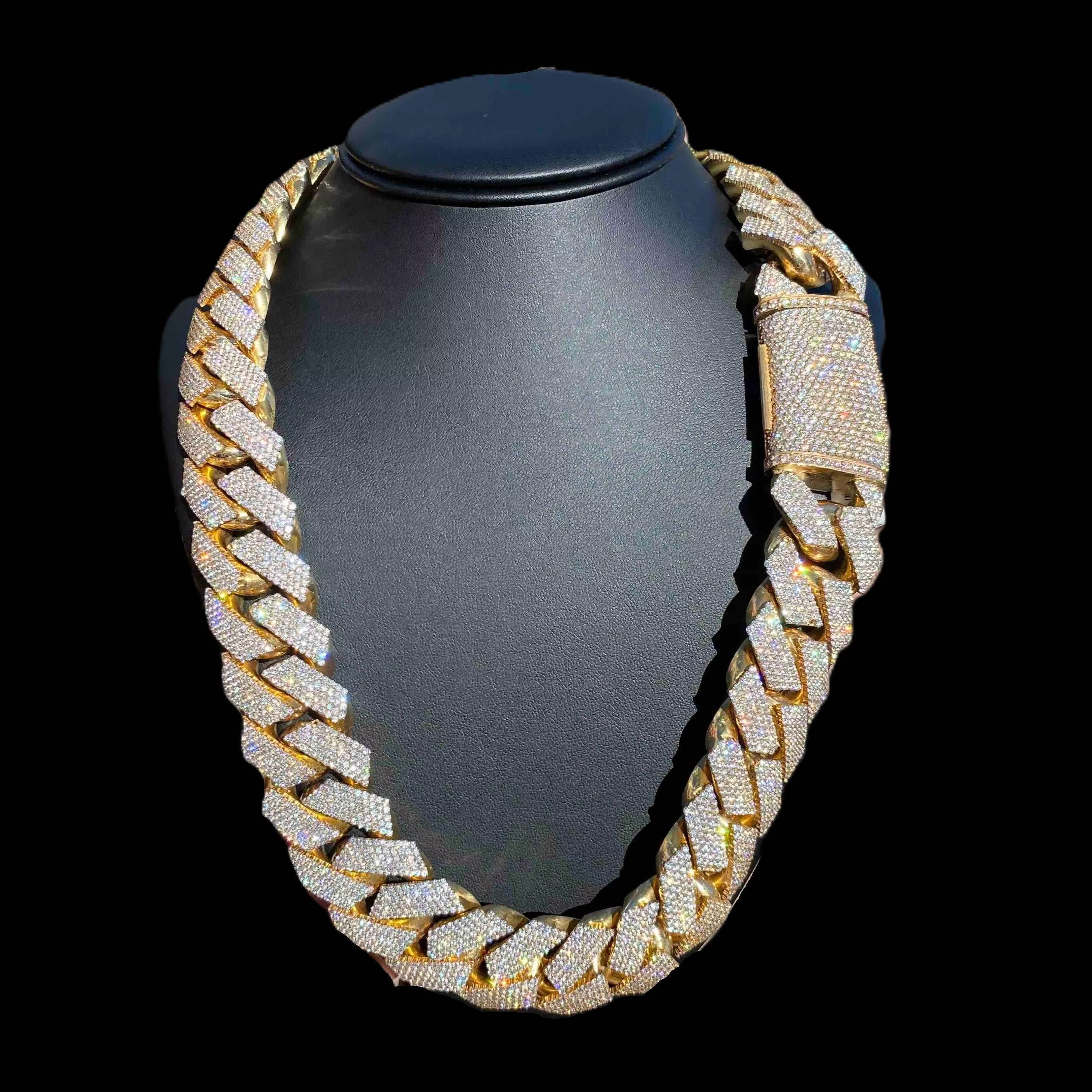 Custom 550 grams 925 Silver Cuban Link Chain Big Rappers Hip Hop Style with Moissanite Diamonds Yellow Gold Material for Gift