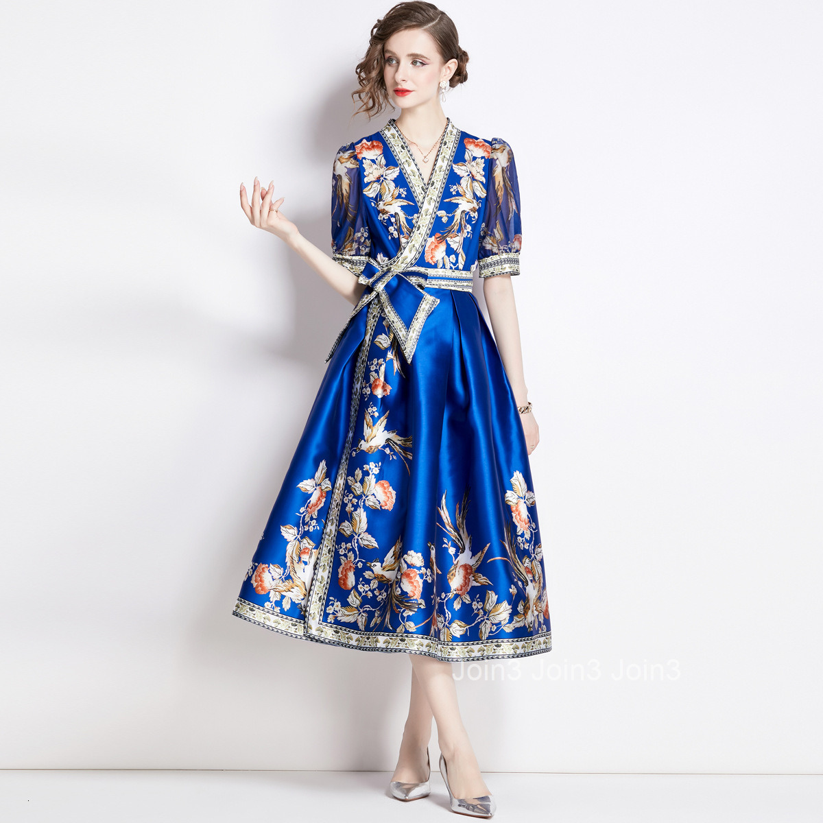 1651 Summer New Womens Elegance Style Printed Dress Waist up Dress V-neck Large Swing Long Dress