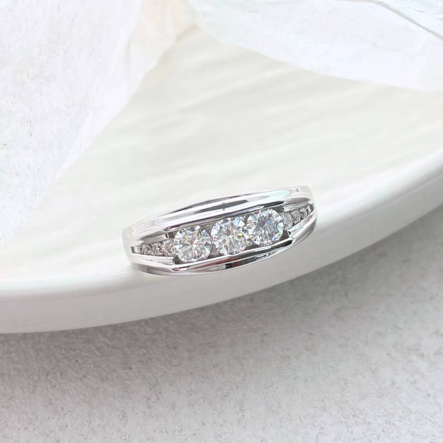 High Quality Bands 1.3 Carats Iced Moissanite Stone Wholesale Popular Rapper 925 Silver Moissanite Ring for Woman and Men