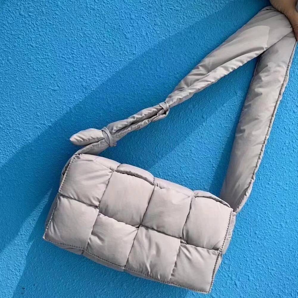 2023 New Space Cotton Handbag Shoulder for Women Small Padded Cassette Ladies Quilted Shopper Messenger Bag Tote Bags