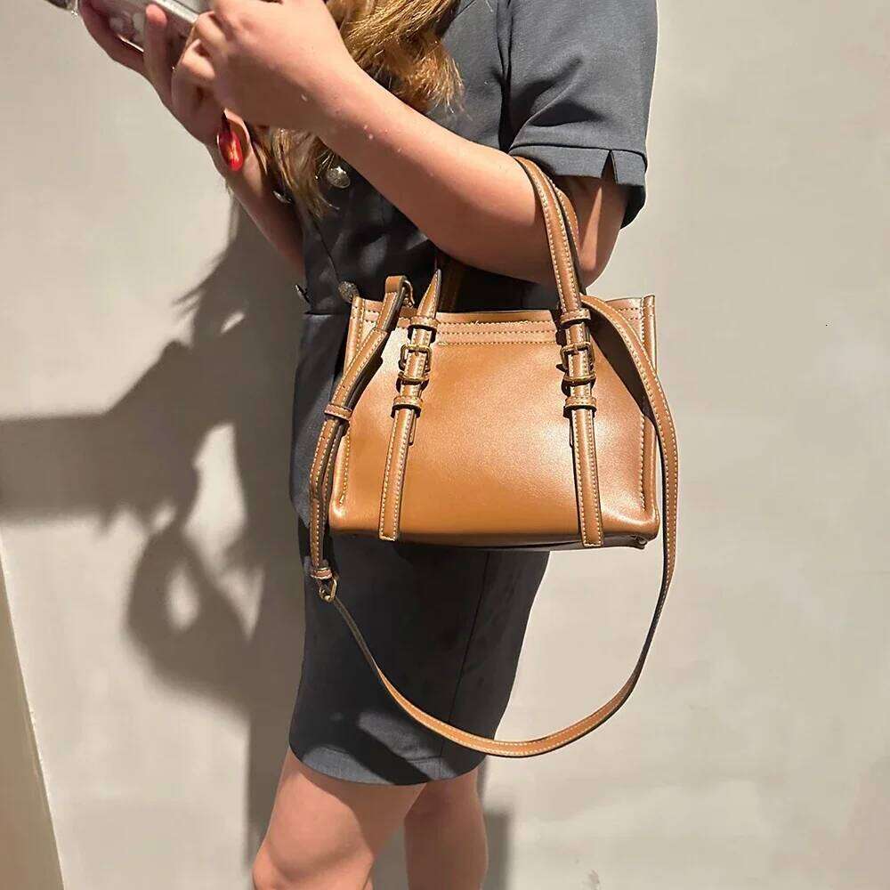 Designer Tote Bags For Women PU Leather Shoulder Canvas Handbags And Purses High Quantity Shopper Women's Bag Clutch