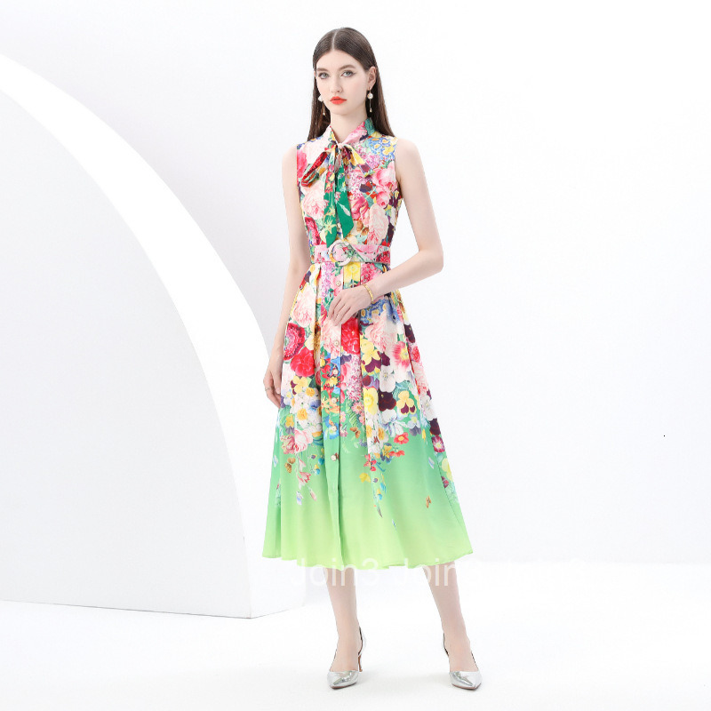 6139 Early Spring Flutter Collar Sleeveless Pleated Single Placket Long Oil Painting Print Dress