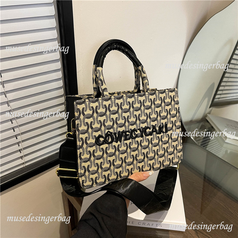 Luxury Brand Designer Bag Free Shipping 2025 New Fashion Trendy High Quality Tote Bag Stylish Patterned Handbag for Women Compact Tote with Top Handle