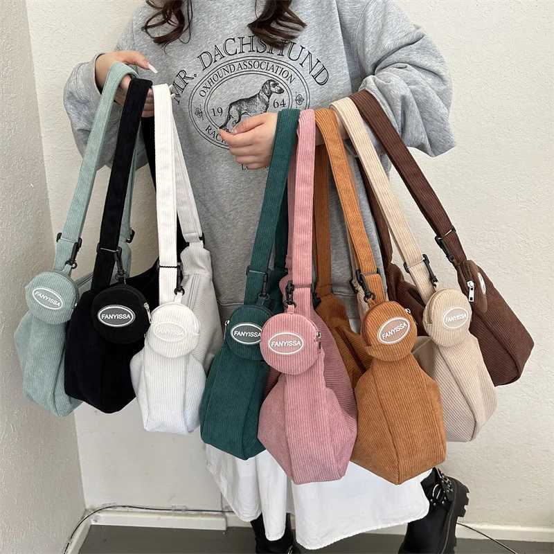 Corduroy Crossbody Bag Large Capacity Adjustable Strap Women Daily Casual Solid Color Lightweight Work All-Match Shoulder Bag Y2508071