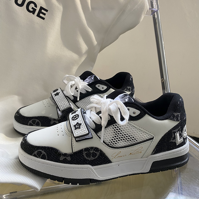new Popular trendy ins student - oriented niche black - and - white color - blocked - strapped sneakers for women. Chic and versatile couple - matchin