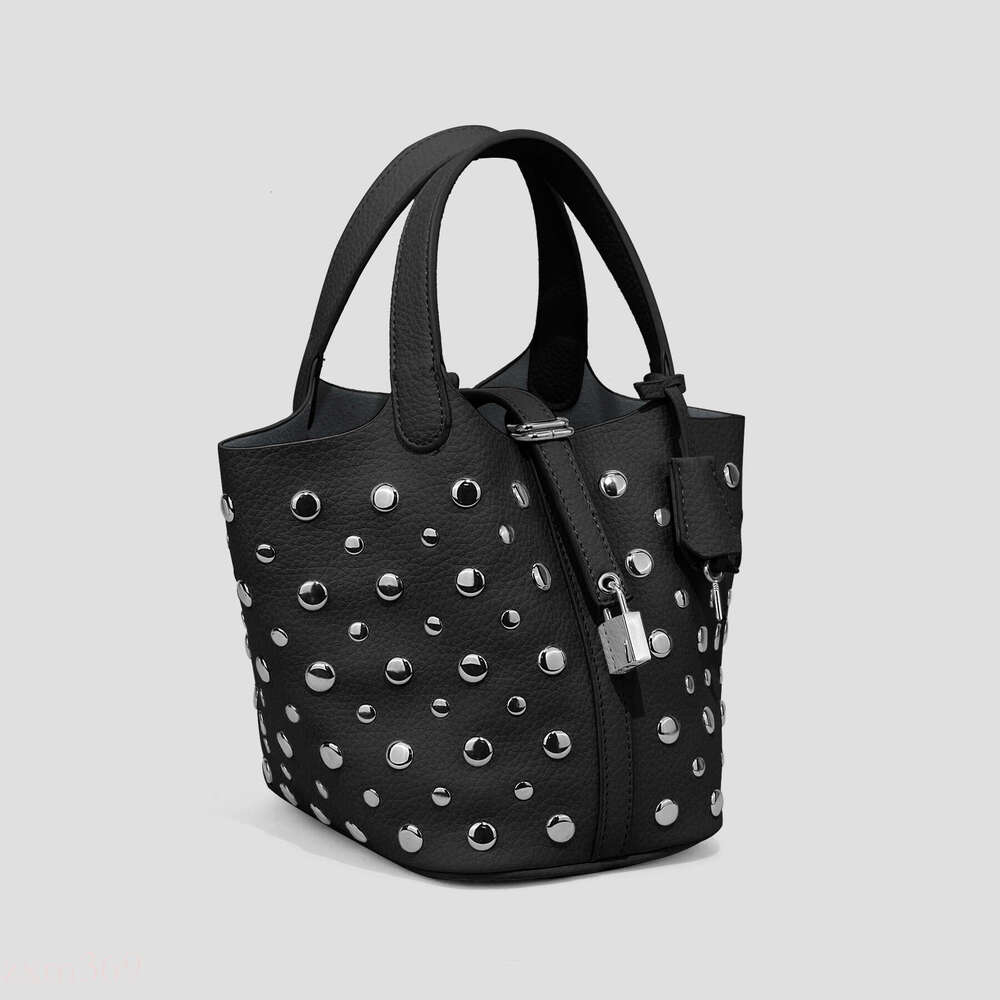 Fashion Punk Rivet Women's Commuting High-end New Crossbody Handbag Shoulder Bucket Bag