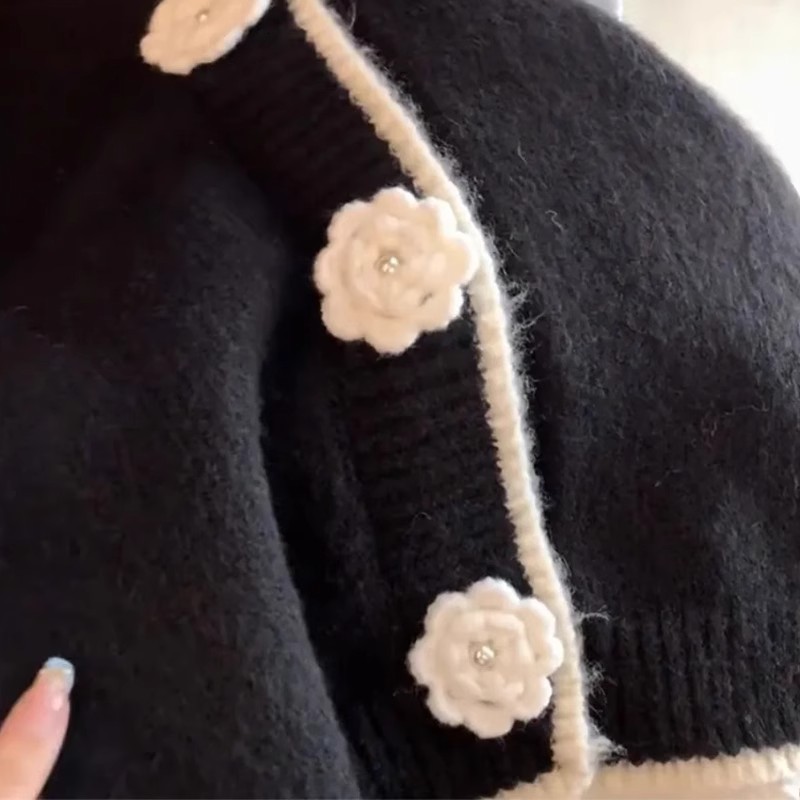 Highly Recommended Blind Buy Little Fragrance Style Sweater Coat for Women Autumn Winter Slim Fit Short Camellia Knitted Sweater 250718