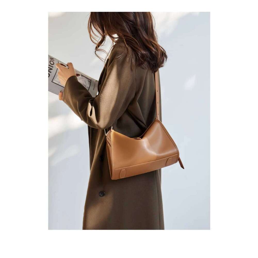 Luxury Designer New Fashion Ladies Large Capacity Premium Induction Commuter Shoulder Crossbody Bucket Bag