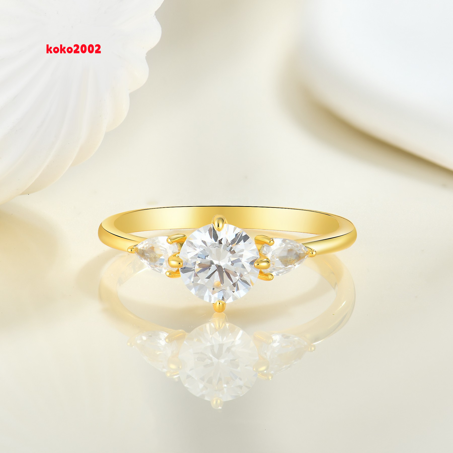 Exquisite 18K Plated Gold Engagement Ring 925 Sterling Silver Round Brilliant Cut CZ Diamond Three Stone Bridal Ring
