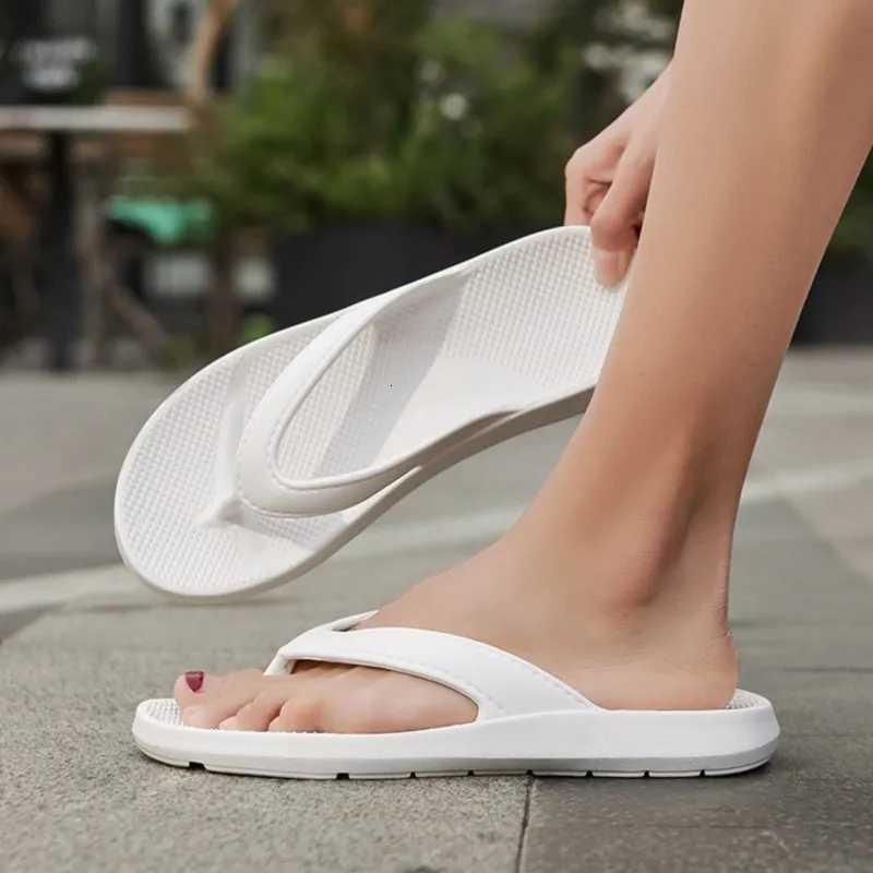 Crestar Womens New Flat Flip Flops Summer Outdoor Comfort Soft Sole Beach Sandals Lady Flat Slippers Indoor Casual House Slides Z250721
